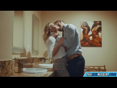 ❤️ Кога бујна русокоса ќе ве заведе во јавен тоалет ❤❌ Секс на mk.hellporno-com.ru ❌️❤